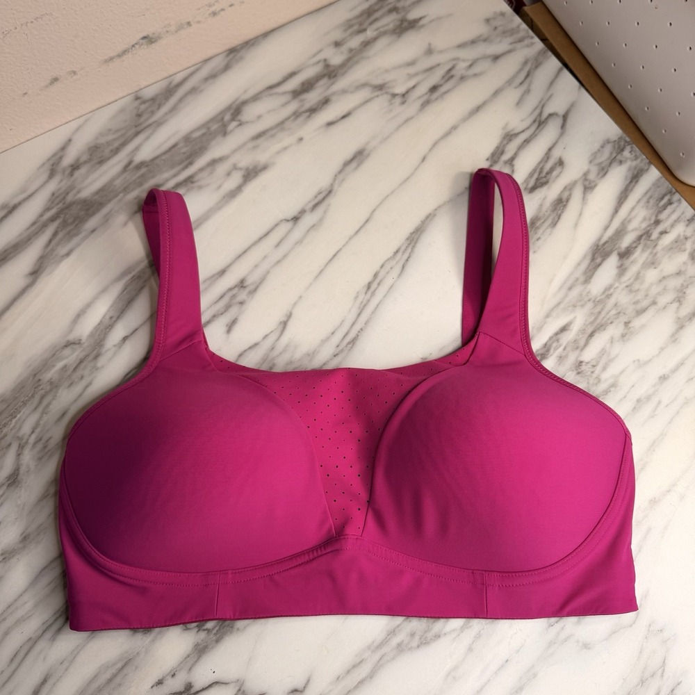 Lululemon Run Times Bra Womens 36DD Pink High Support Sports Bra Padded
